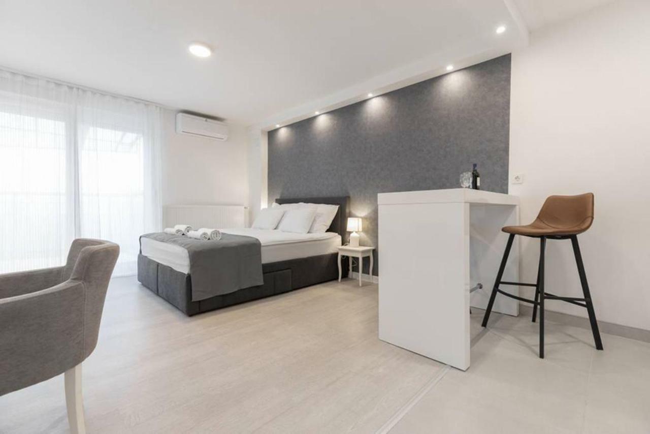 Apartmán Penthouse "Sky 17" S Balkonom I Besplatnim Parkingom Záhřeb Exteriér fotografie